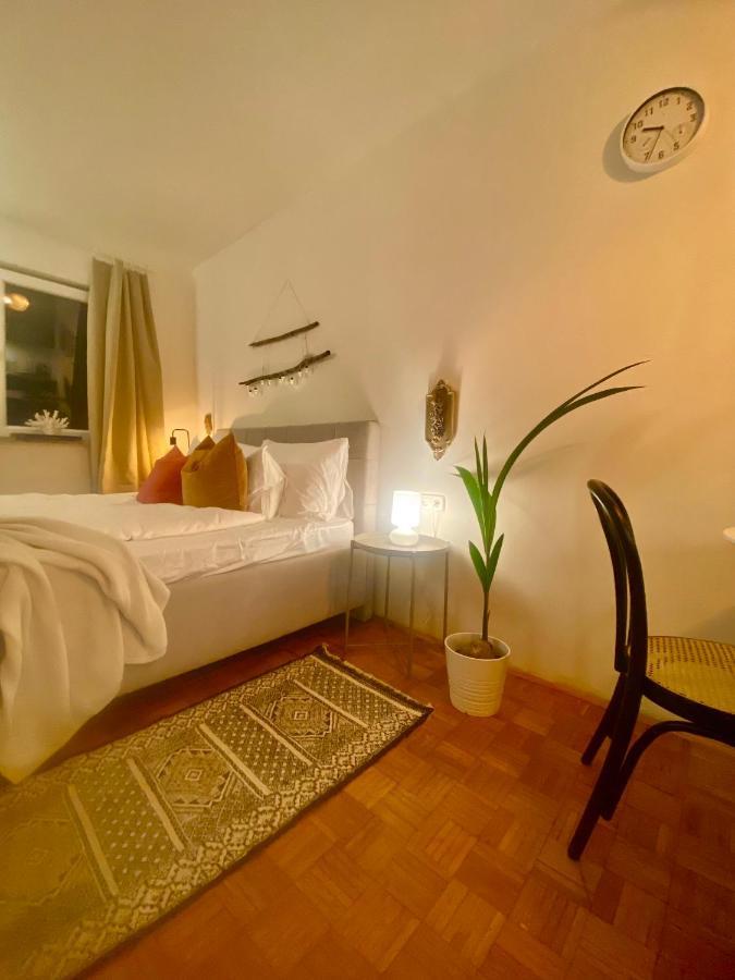 Modern Couples Coastal Getaway Mm Lägenhet Crikvenica Exteriör bild